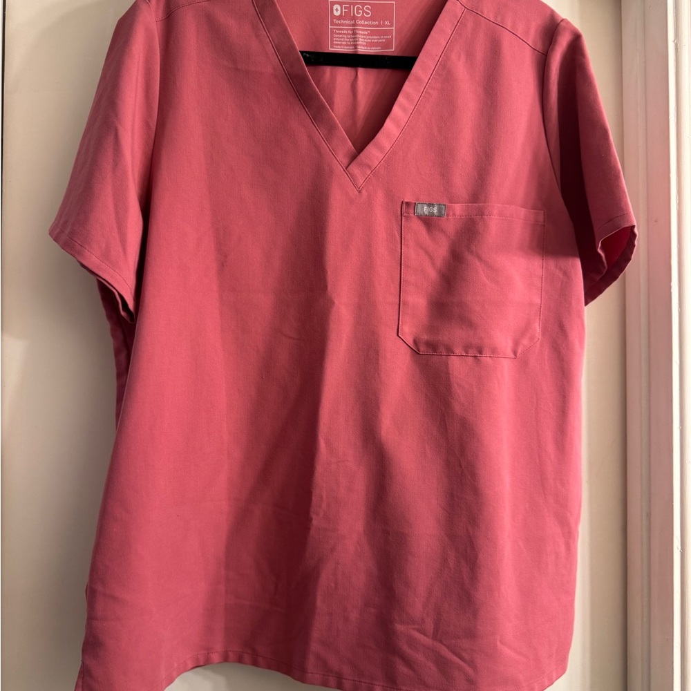 Figs Woman’s Pink V-Neck Scrub Top